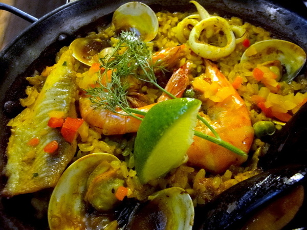 Howfun好飯食堂(瑞光店):【HowFun好飯食堂-瑞光店 】內科人氣滿點餐廳 西班牙風味燉飯、Tapas專賣