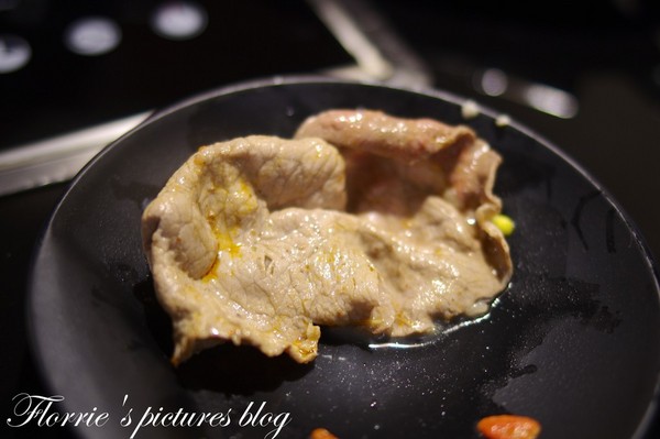 嚴選鍋品食尚養生麻辣鴛鴦鍋：台北大同區美食~嚴選鍋品食尚麻辣鴛鴦鍋~有鱘龍魚的火鍋店