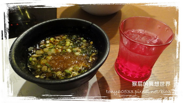 筷鍋:【台北】號稱全台最優涮涮鍋!超大片的安格斯和牛搭配日本頂級醬料之筷鍋!