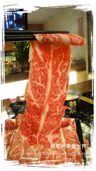 筷鍋:【台北】號稱全台最優涮涮鍋!超大片的安格斯和牛搭配日本頂級醬料之筷鍋!