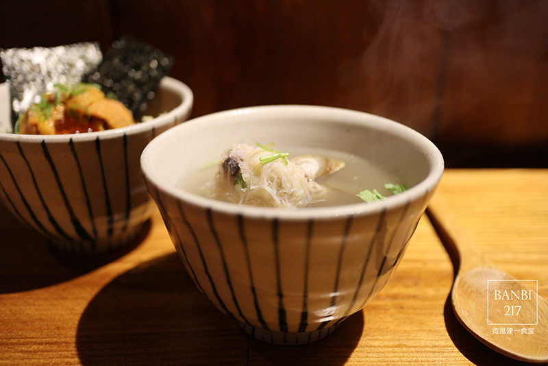 Banbi217 美食旅遊: [台北東區]微風建一食堂:無菜單日式料理、生魚片、握壽司、串燒(邀約)(捷運忠孝復興站)