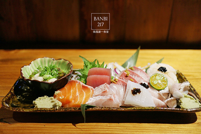 Banbi217 美食旅遊: [台北東區]微風建一食堂:無菜單日式料理、生魚片、握壽司、串燒(邀約)(捷運忠孝復興站)