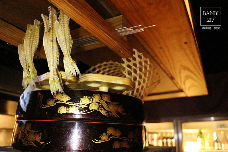 Banbi217 美食旅遊: [台北東區]微風建一食堂:無菜單日式料理、生魚片、握壽司、串燒(邀約)(捷運忠孝復興站)