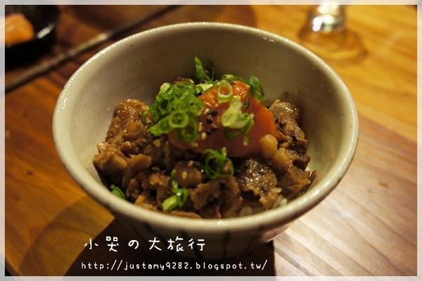 微風建一食堂：[台北市。遼寧街口] ★微風建一食堂★每天都有不一樣的驚喜! 金箔干貝~ OMG 實在是太邪惡了!!!