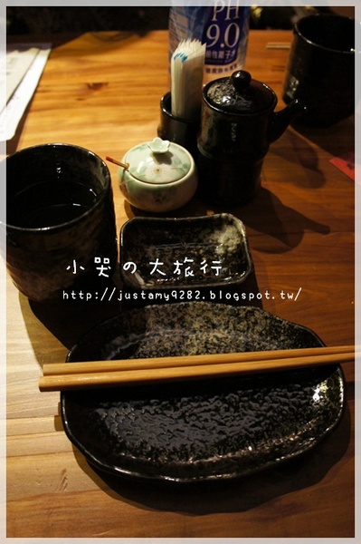 微風建一食堂：[台北市。遼寧街口] ★微風建一食堂★每天都有不一樣的驚喜! 金箔干貝~ OMG 實在是太邪惡了!!!