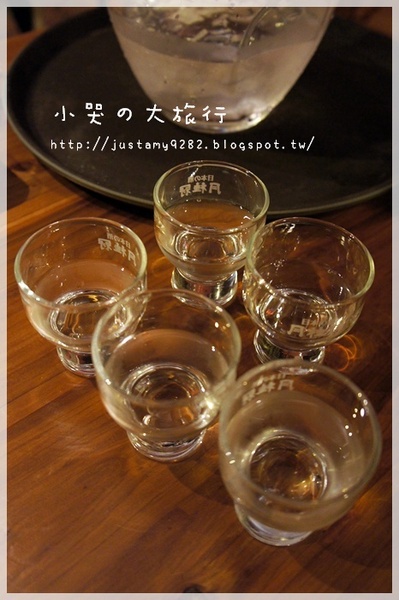 微風建一食堂：[台北市。遼寧街口] ★微風建一食堂★每天都有不一樣的驚喜! 金箔干貝~ OMG 實在是太邪惡了!!!