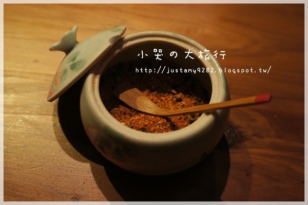 微風建一食堂：[台北市。遼寧街口] ★微風建一食堂★每天都有不一樣的驚喜! 金箔干貝~ OMG 實在是太邪惡了!!!