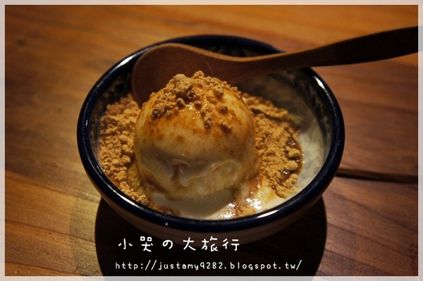 微風建一食堂：[台北市。遼寧街口] ★微風建一食堂★每天都有不一樣的驚喜! 金箔干貝~ OMG 實在是太邪惡了!!!