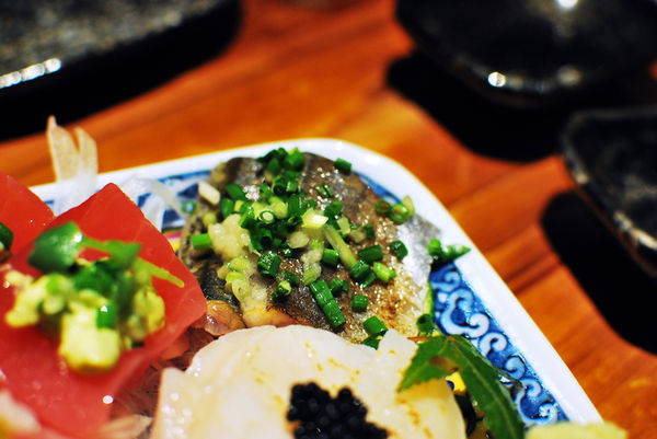 微風建一食堂:✖ 台北中山區 ✖ 想吃毛蟹手腳要快---二訪微風建一食堂