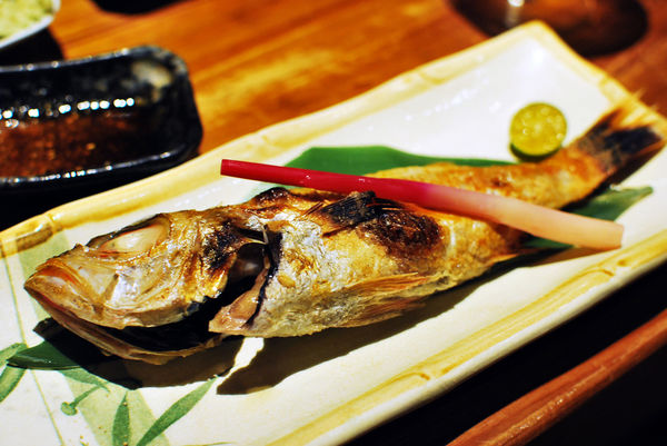 微風建一食堂:✖ 台北中山區 ✖ 想吃毛蟹手腳要快---二訪微風建一食堂