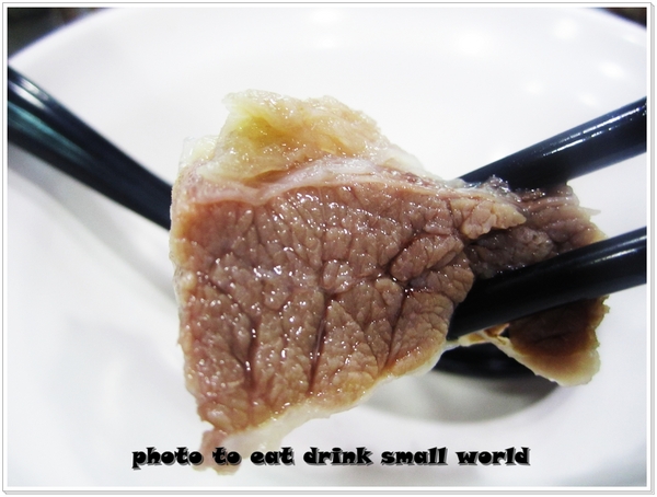 皇家傳承牛肉麵(新海店)：得過獎的牛肉麵湯頭真是一級棒