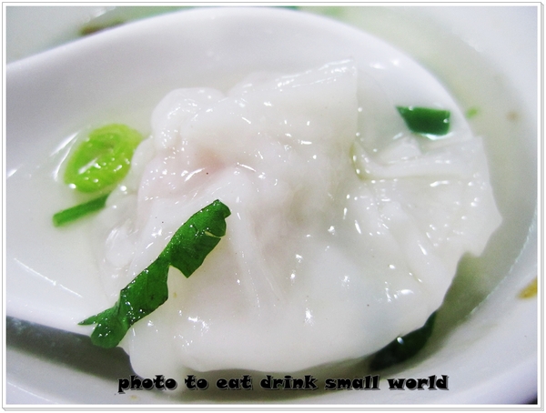 皇家傳承牛肉麵(新海店)：得過獎的牛肉麵湯頭真是一級棒