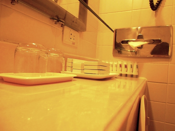 華王大飯店:華王飯店-鹽埕區五福四路42號