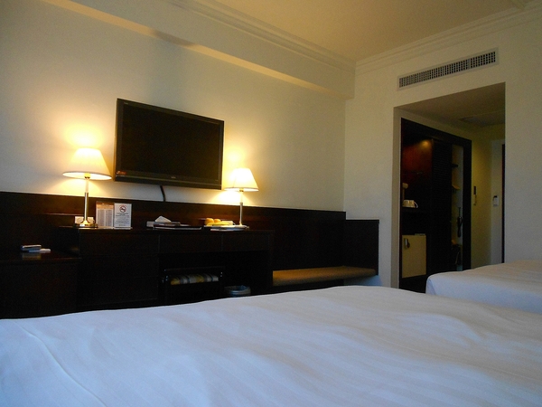 華王大飯店：華王飯店-鹽埕區五福四路42號