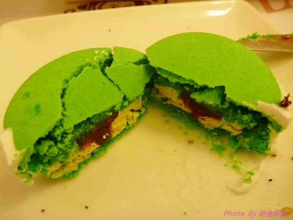 LadyEmma艾瑪鬆餅屋(忠孝店):【口碑券四】香濃美味巧克力布朗尼鬆餅-LadyEmma艾瑪鬆餅屋