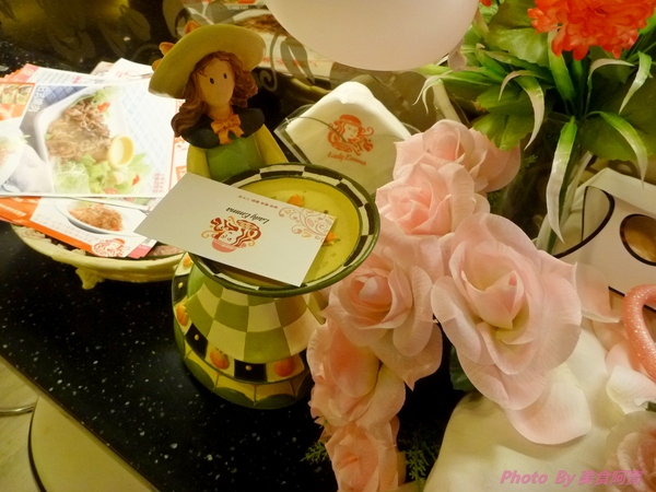 LadyEmma艾瑪鬆餅屋(忠孝店):【口碑券四】香濃美味巧克力布朗尼鬆餅-LadyEmma艾瑪鬆餅屋