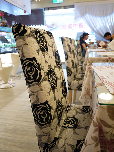 LadyEmma艾瑪鬆餅屋(忠孝店):LadyEmma艾瑪鬆餅屋《忠孝店》體驗公主雙人下午茶