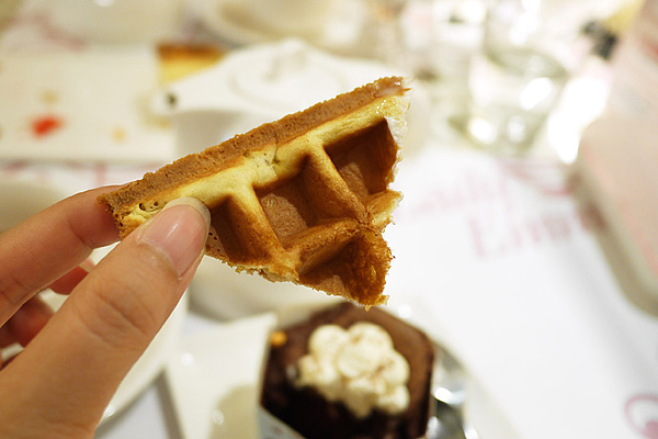 LadyEmma艾瑪鬆餅屋(忠孝店):LadyEmma艾瑪鬆餅屋《忠孝店》體驗公主雙人下午茶