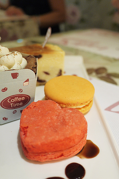 LadyEmma艾瑪鬆餅屋(忠孝店):LadyEmma艾瑪鬆餅屋《忠孝店》體驗公主雙人下午茶