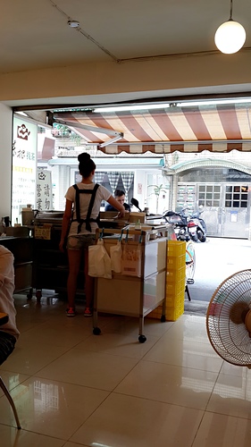 陳根找茶:【羽諾食記】信義商圈~陳根找茶早餐