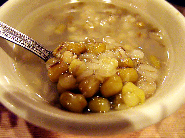 春日日本料理(台北總店)：【大安】春日日本料理。N訪。數大為美的牛肉之花