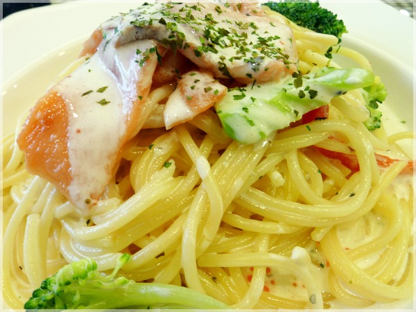 K&K義麵坊:K&K義麵坊 + 台北葫洲站 + 筆管麵!