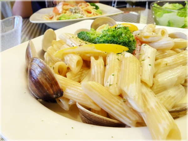 K&K義麵坊:K&K義麵坊 + 台北葫洲站 + 筆管麵!