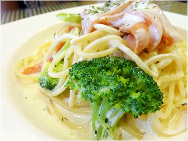 K&K義麵坊:K&K義麵坊 + 台北葫洲站 + 筆管麵!