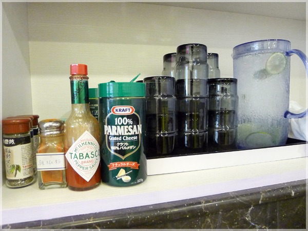 K&K義麵坊:K&K義麵坊 + 台北葫洲站 + 筆管麵!