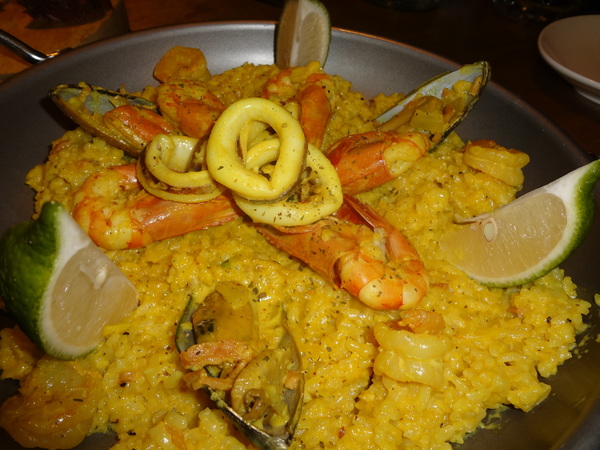 路德威手工啤酒餐廳：1021201[官本金文愛台灣口碑券第18彈]路德威手工啤酒餐廳當大俠大口吃肉與大口喝啤酒的好地方