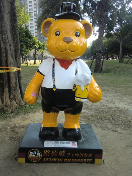 路德威手工啤酒餐廳：【口碑卷1】台中  路德威手工啤酒餐廳