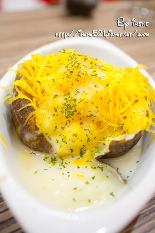 13.05.26-英國奶奶