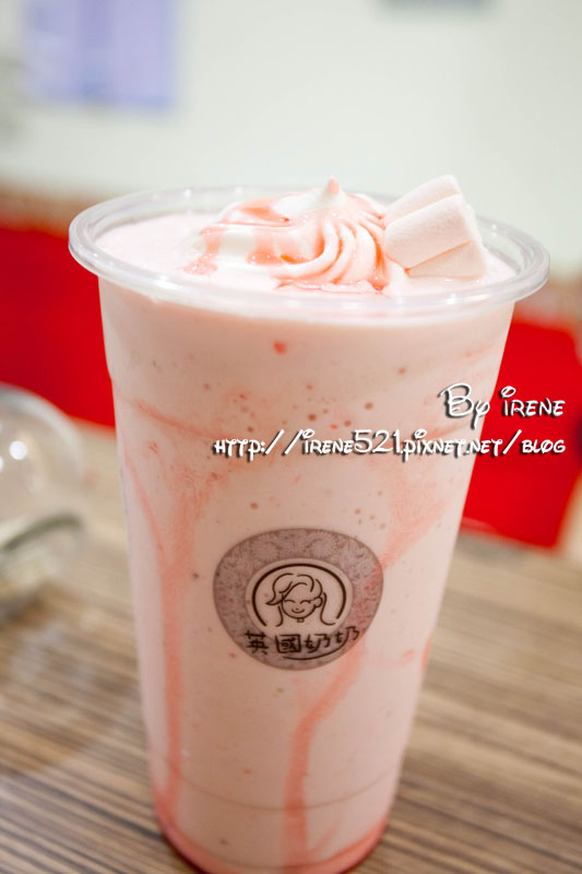 13.05.26-英國奶奶