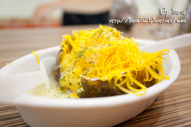 13.05.26-英國奶奶