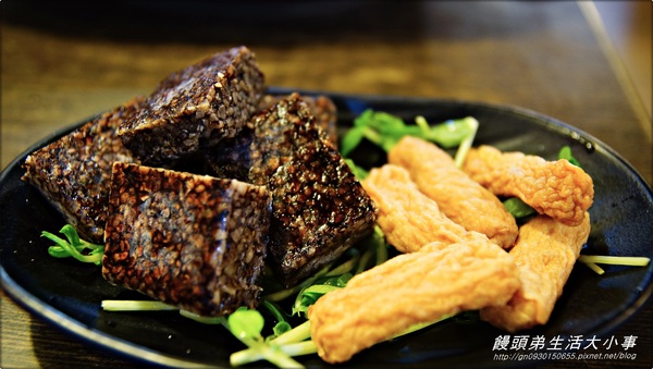 皇璽北海道昆布鍋(中正店):【食記/新北市】讓我們來吃吃螃蟹將軍♪♪皇璽北海道昆布鍋♪♪