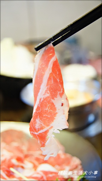 皇璽北海道昆布鍋(中正店):【食記/新北市】讓我們來吃吃螃蟹將軍♪♪皇璽北海道昆布鍋♪♪