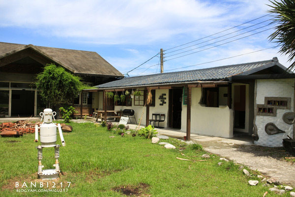 瀰漫咖啡藝文：瀰漫咖啡藝文 看的到海、稻田、藝術、火車的好地方 (花蓮 石梯坪 咖啡館 下午茶)