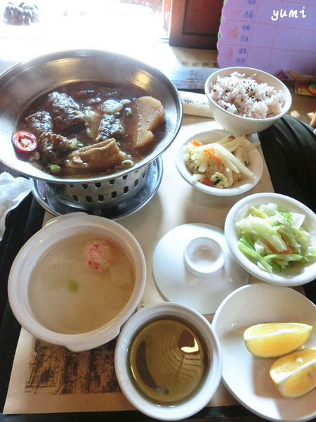 無為草堂：【台中食記】古色古香!繁華城市中的靜謐天地@無為草堂