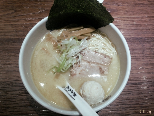 麵屋武藏(忠孝虎嘯店)：[台北大安] 霸氣銷魂的日式拉麵 ♥『麵屋武藏(忠孝虎嘯店)』♥ 增添台式風味叉燒控肉