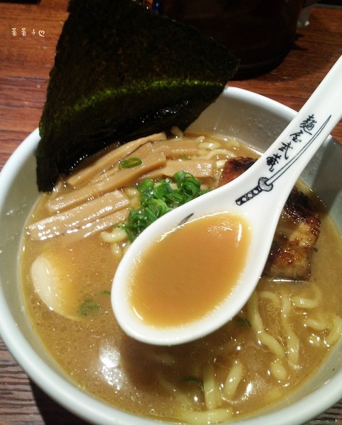 麵屋武藏(忠孝虎嘯店)：[台北大安] 霸氣銷魂的日式拉麵 ♥『麵屋武藏(忠孝虎嘯店)』♥ 增添台式風味叉燒控肉