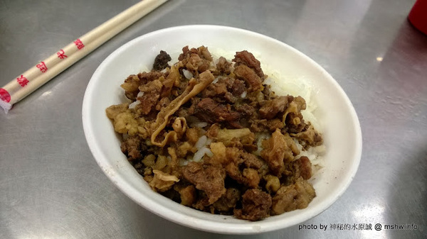 旗哥牛肉湯：【食記】台南北區-馬沙溝旗哥牛肉湯 : 愛吃牛的千萬別錯過! 鮮甜的現煮牛肉湯與牛肉肉燥