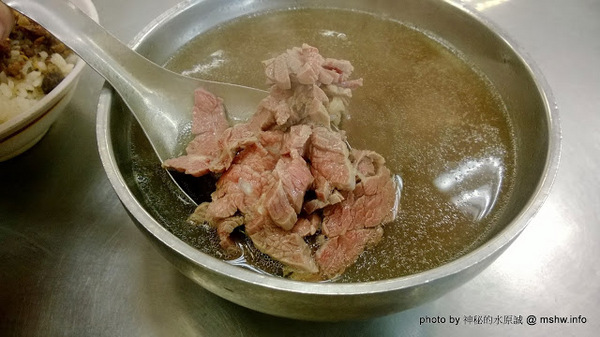 旗哥牛肉湯：【食記】台南北區-馬沙溝旗哥牛肉湯 : 愛吃牛的千萬別錯過! 鮮甜的現煮牛肉湯與牛肉肉燥