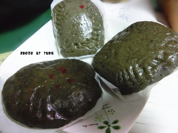 小烏龜鼠麴草仔粿:【邀稿】樸實無華的好味道!手工製作的古早味草仔粿@小烏龜鼠麴草仔粿