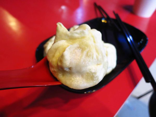 【新竹美食】欣園早點-超人氣爆漿小籠包