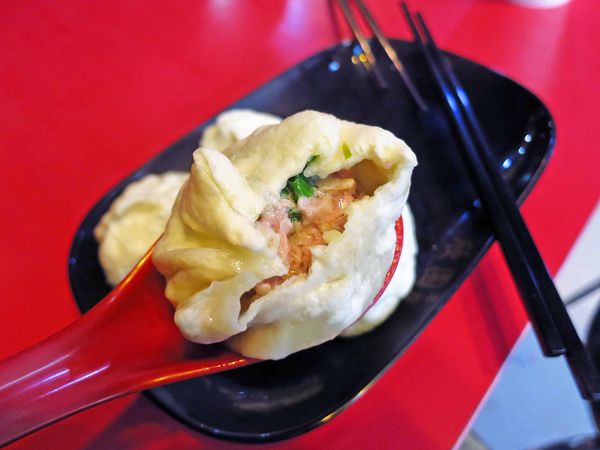 【新竹美食】欣園早點-超人氣爆漿小籠包