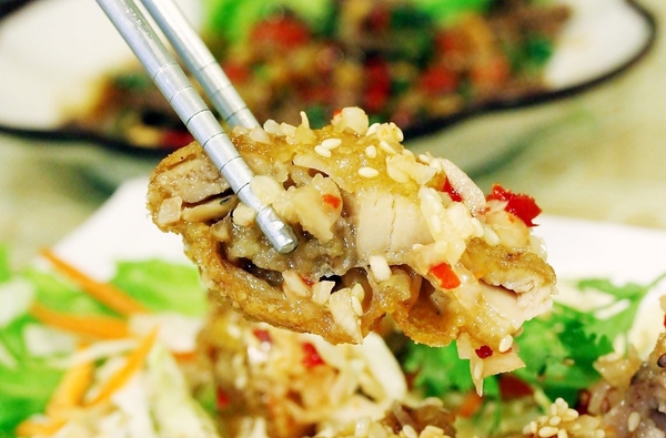 蘭娜泰國美食館:【高雄】楠梓人氣泰國菜.蘭娜泰國美食館.桑尼瘦不了