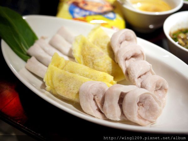 饕鍋:暖胃又暖心的美味鍋物料理。【饕鍋】酸菜白肉&御品大汗鍋體驗