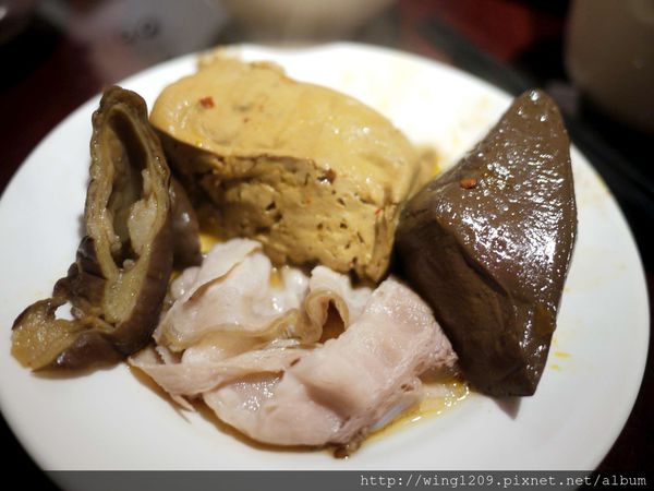 饕鍋:暖胃又暖心的美味鍋物料理。【饕鍋】酸菜白肉&御品大汗鍋體驗