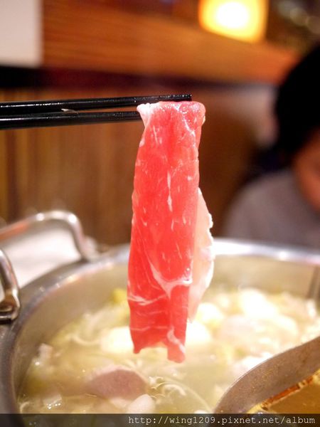 饕鍋:暖胃又暖心的美味鍋物料理。【饕鍋】酸菜白肉&御品大汗鍋體驗