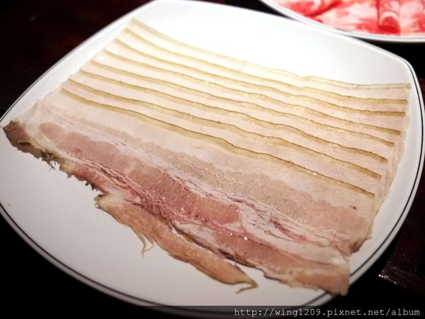 饕鍋:暖胃又暖心的美味鍋物料理。【饕鍋】酸菜白肉&御品大汗鍋體驗